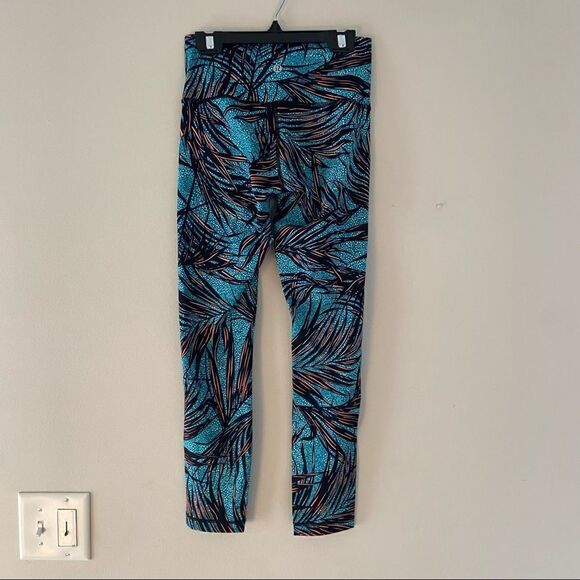 Lululemon Wunder Under Hi-Rise Palm Lace Tofino Leggings - Picture 4 of 7